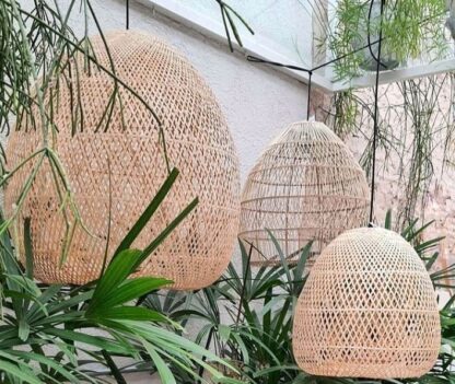 Pendentes em Bambu e Rattan NATURAL, feitos à mão. .